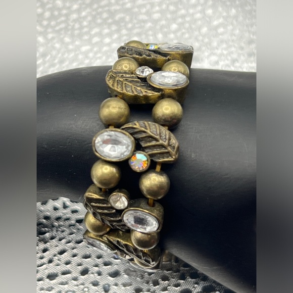 Gorgeous bracelet! - antiqued gold tone - rhinestones & AB rhinestones - stretch - Picture 3 of 4